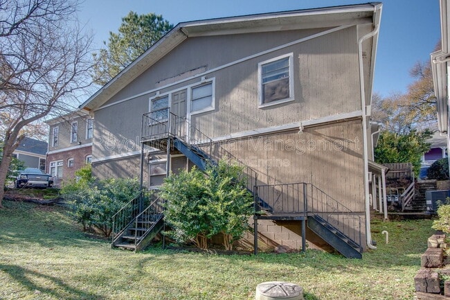 Building Photo - 138 Tye St SE