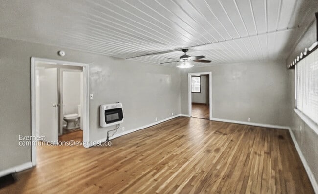 Building Photo - 129 Neal Dr