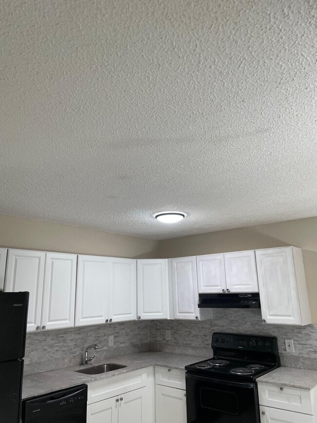 Building Photo - 3529 Coral Springs Dr