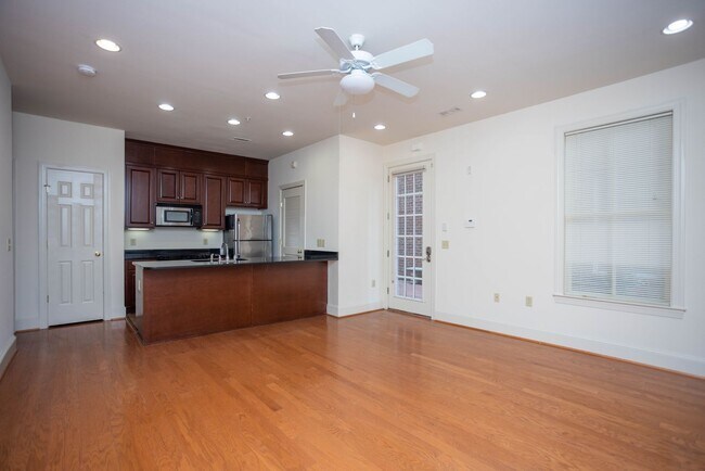 Foto del edificio - Leo's Path #1G