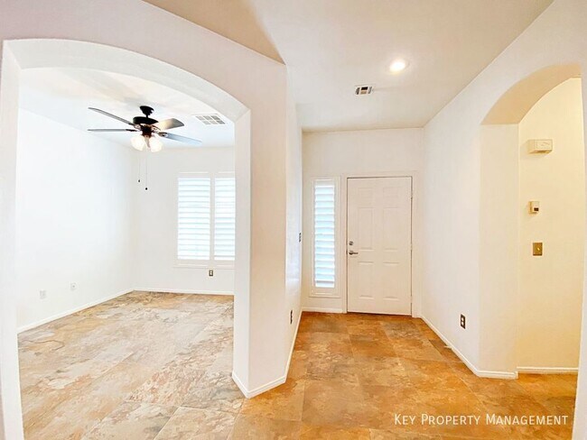 Foto del edificio - 8766 Beacon Harbor Ave