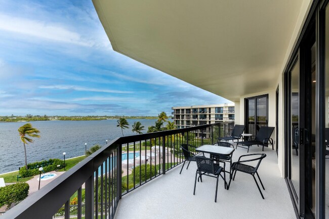Building Photo - 2778 S Ocean Blvd