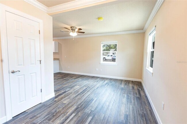 Building Photo - 2 Bed/2 Bath