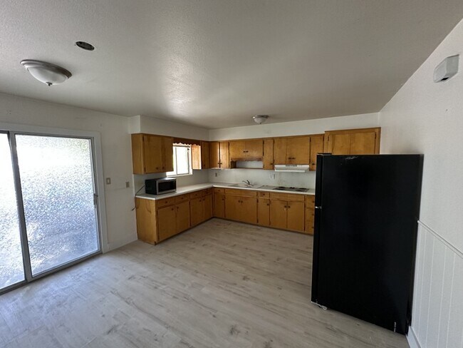 Building Photo - 4839 E Virginia Ave