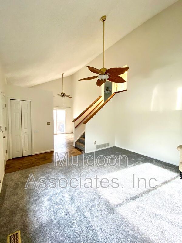 Foto del edificio - 3229 Bridgewater Dr
