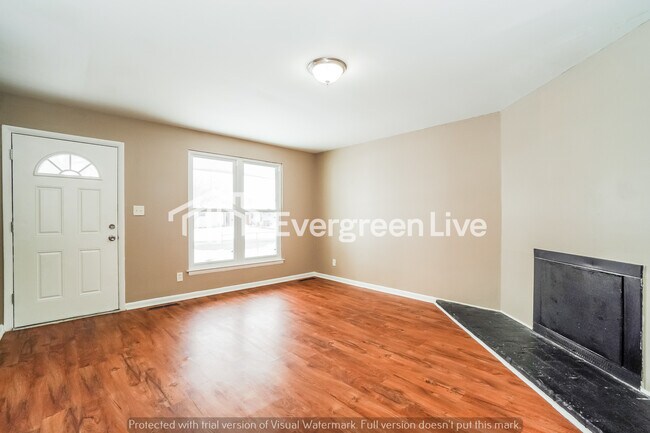 Building Photo - 212 E Alcott Rd