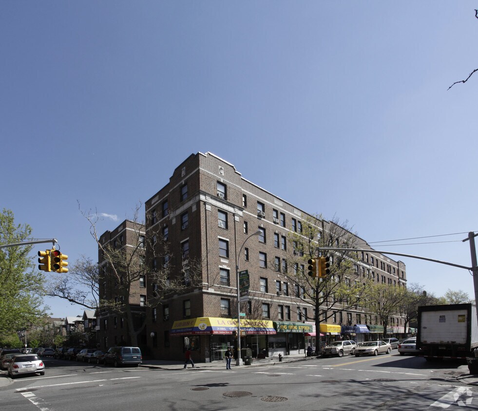 Primary Photo - 35-63 89th St
