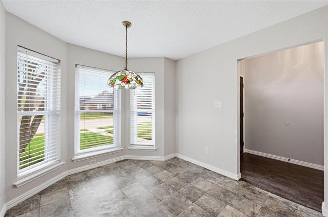 Foto del edificio - 806 Springfield Dr