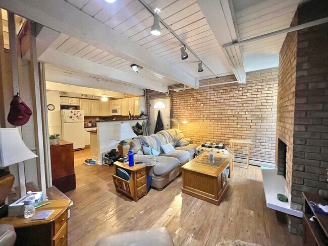 Foto del edificio - 806 S Loomis St