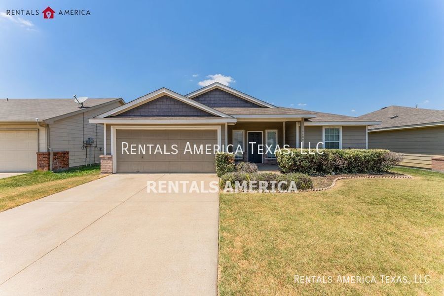 Craftsman Style Home House Rental in McKinney, TX