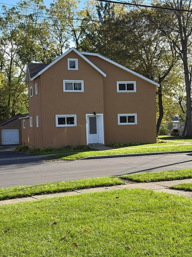 Foto del edificio - 10 Frazee St