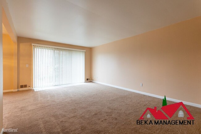 Building Photo - 3 br, 2 bath Condo - 6230 Pepper Hill St