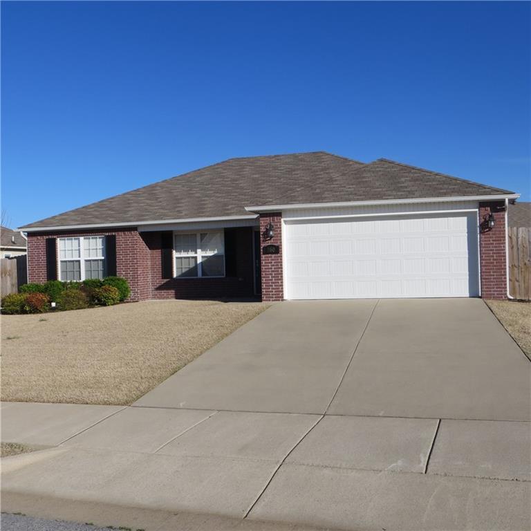 860 Meadowridge Ct, Centerton, AR 72719 House Rental in Centerton, AR