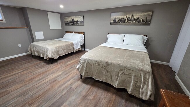 Photo - 1421 S Carey St Apartment