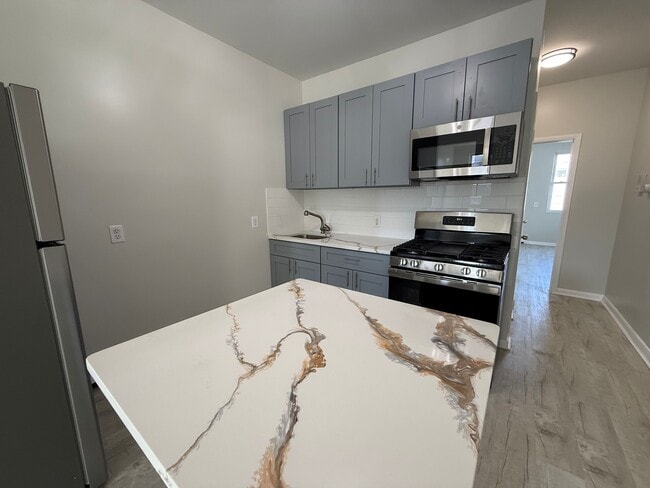 Kitchen - 86 Bleecker St