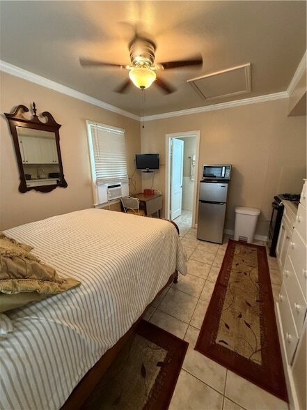 Building Photo - 1837 22nd Ave