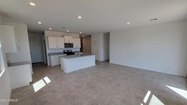 Foto del edificio - 25449 N 144th Dr