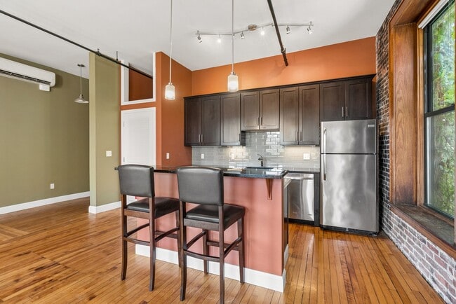 Unit #5 - 46 Market St