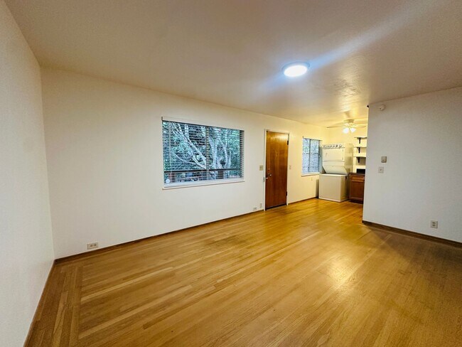 Foto del edificio - Chabot 4-plex