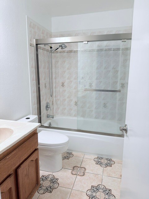 Foto del edificio - 606 Cedar Ct