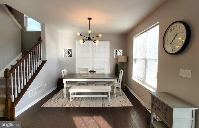 Foto del edificio - 406 Timothy Ln