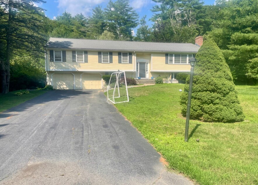 Primary Photo - 20 Bakers Hill Rd
