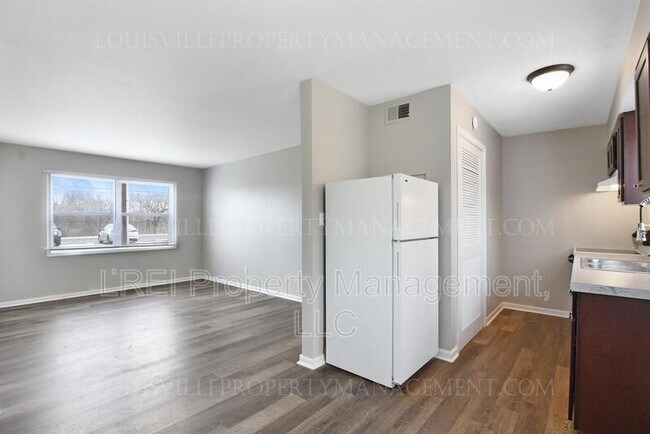 Foto del edificio - 12615 E Orell Rd