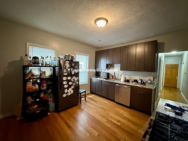 Foto del edificio - 109 Pleasant St