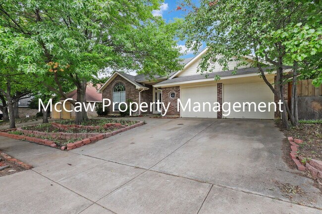 Building Photo - 224 Brittany Dr