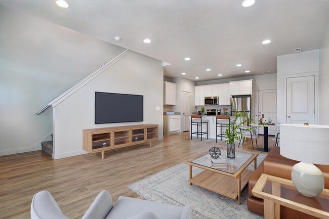 Building Photo - River Park Commons