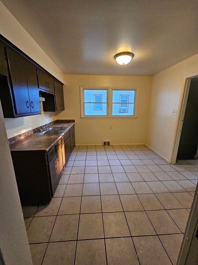 Building Photo - 4954-4956 N 48th St. (Duplex)