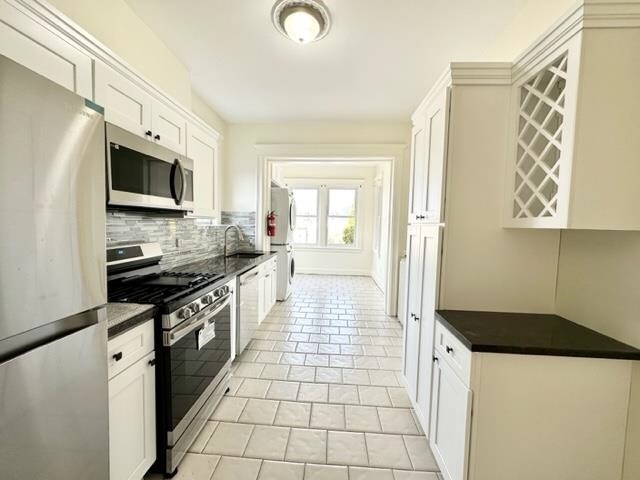 Primary Photo - 38 63rd St