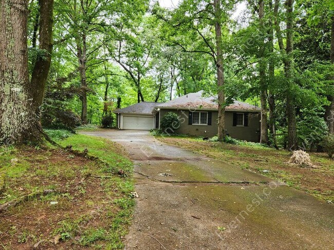 Building Photo - 1480 Ridgefield Dr