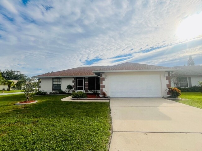 Photo - Orlando - 2 Bedroom, 2 Bathroom Single Family Room House