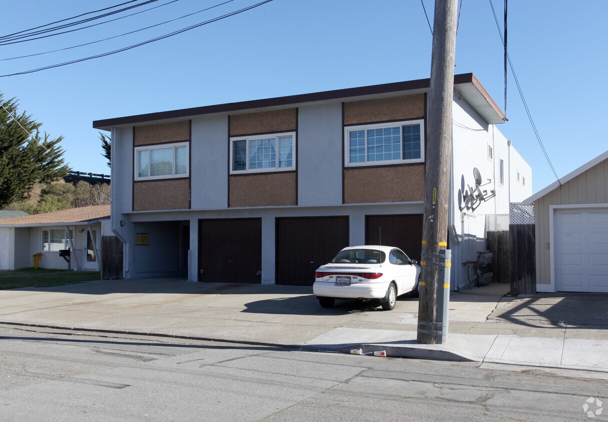 Primary Photo - 908 2nd Ave