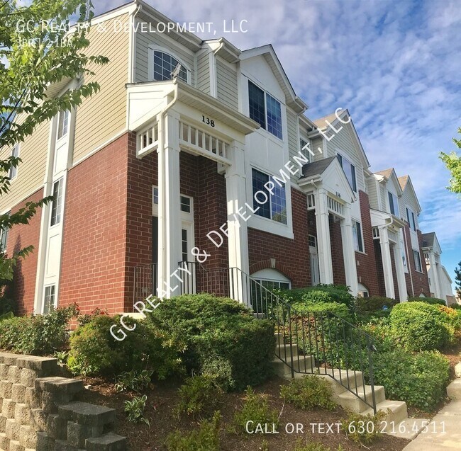 Building Photo - ***3 BDRM / 2.5 BTHS / 2.5 CAR GARAGE / 9 ...
