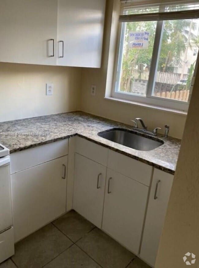 Building Photo - 315 NW 84th Terrace