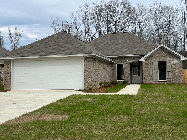 Building Photo - 535 Silver Hill Dr