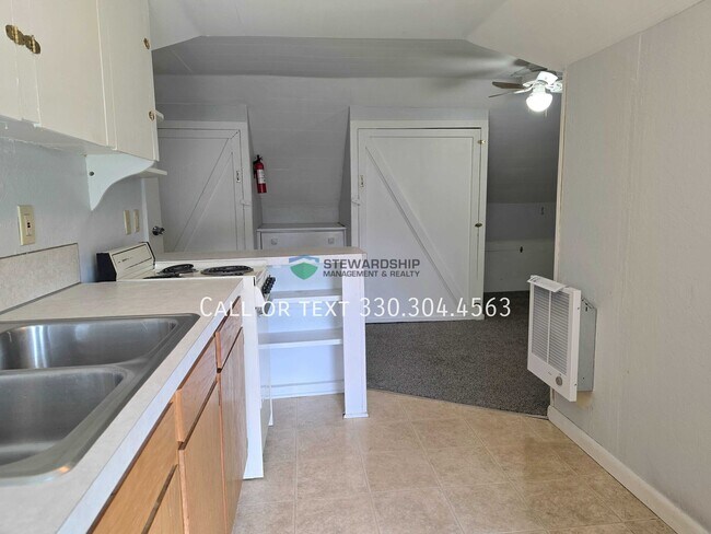 Foto del edificio - 535 W Maple St