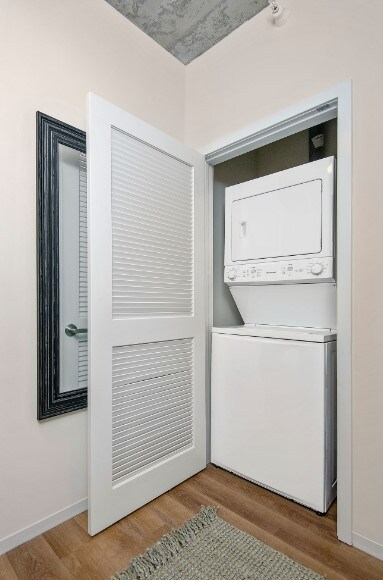 Building Photo - 56 E 14th St