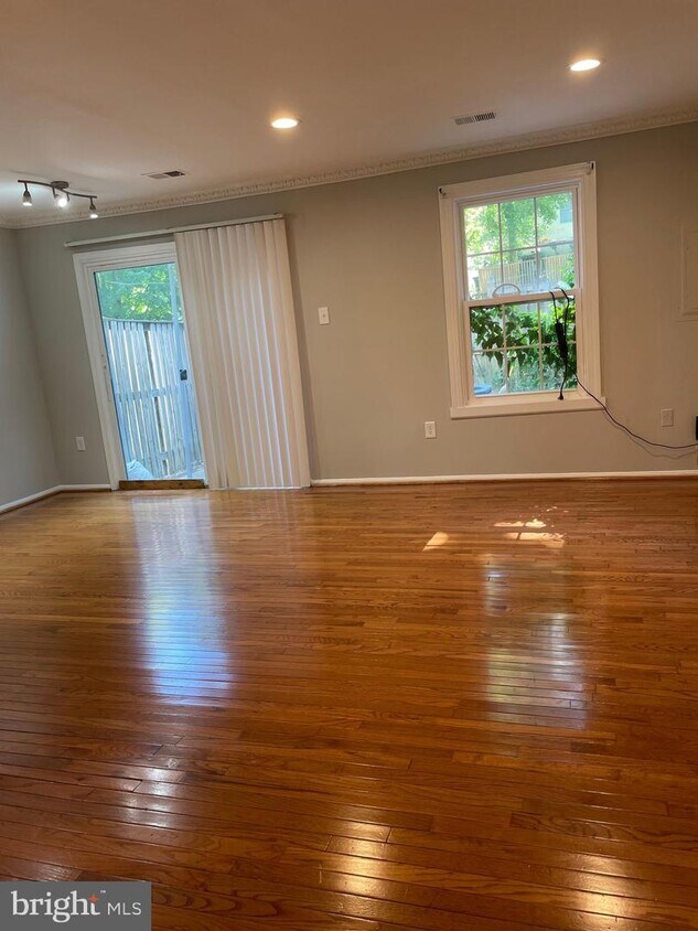 2288 Anvil Ln, Temple Hills, MD 20748 Townhome Rentals in Temple Hills MD