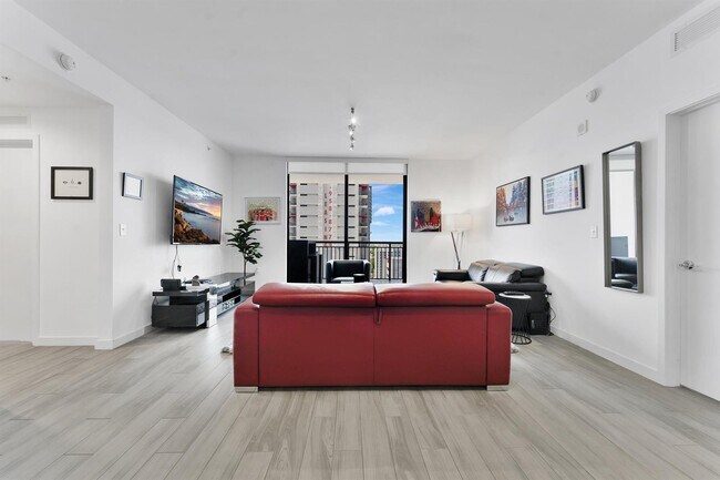 Foto del edificio - 999 SW 1st Ave