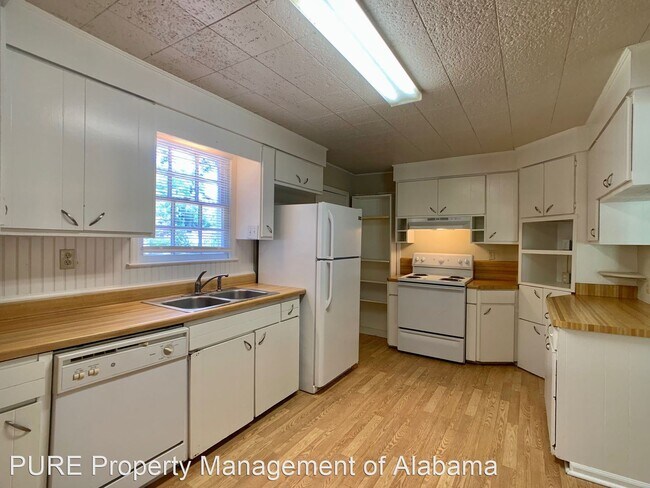 Building Photo - 3 br, 2 bath House - 61 Springbrook