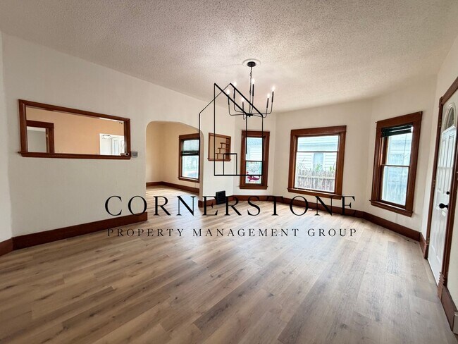 Foto del edificio - 526 S 15th St
