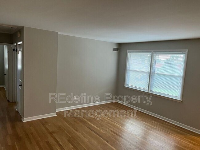 Building Photo - 1140 Shuford Ave
