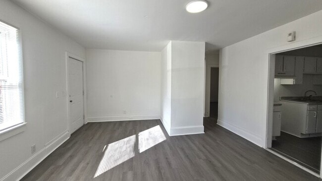 Foto del edificio - For Rent: Renovated Three Bedroom House in Sumter SC!