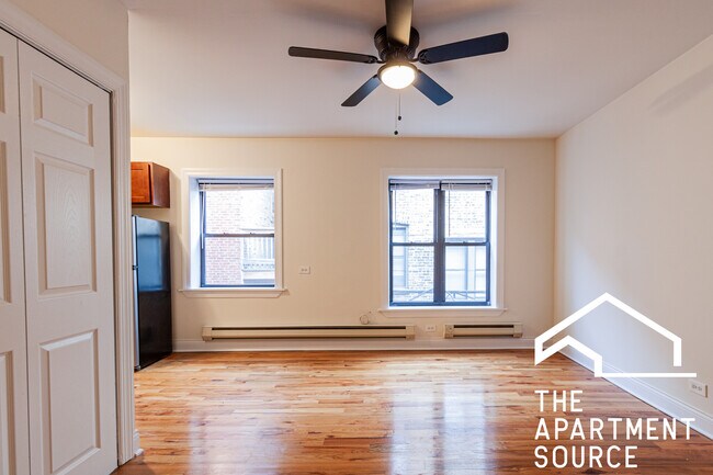 Foto del edificio - 809 W Cornelia Ave