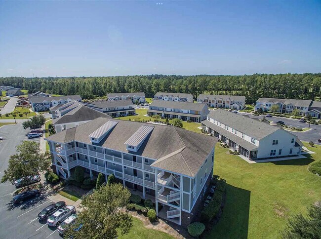 Building Photo - 216 Castle Dr