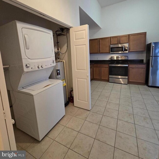 Building Photo - 4368 Cresson St