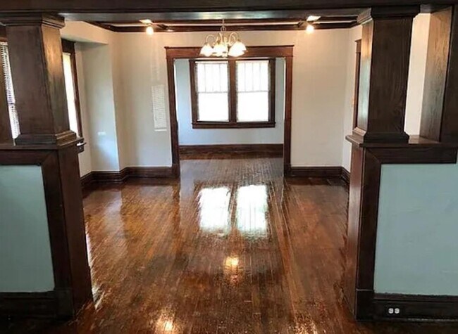 Foto del edificio - 4920 College Ave